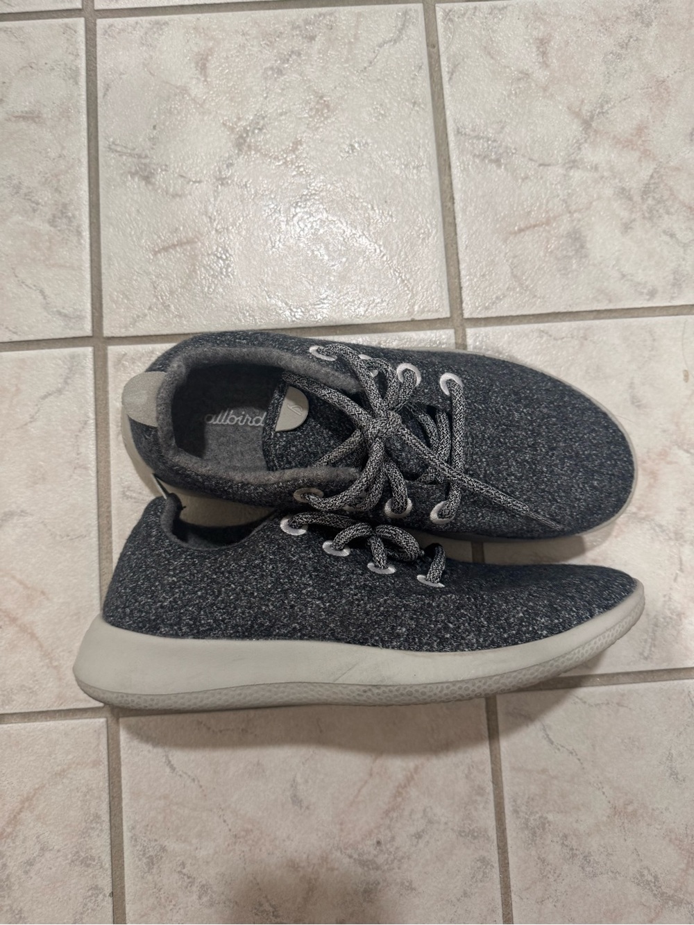 Allbirds Women’s Wool Runners Charcoal Grey Size 8
